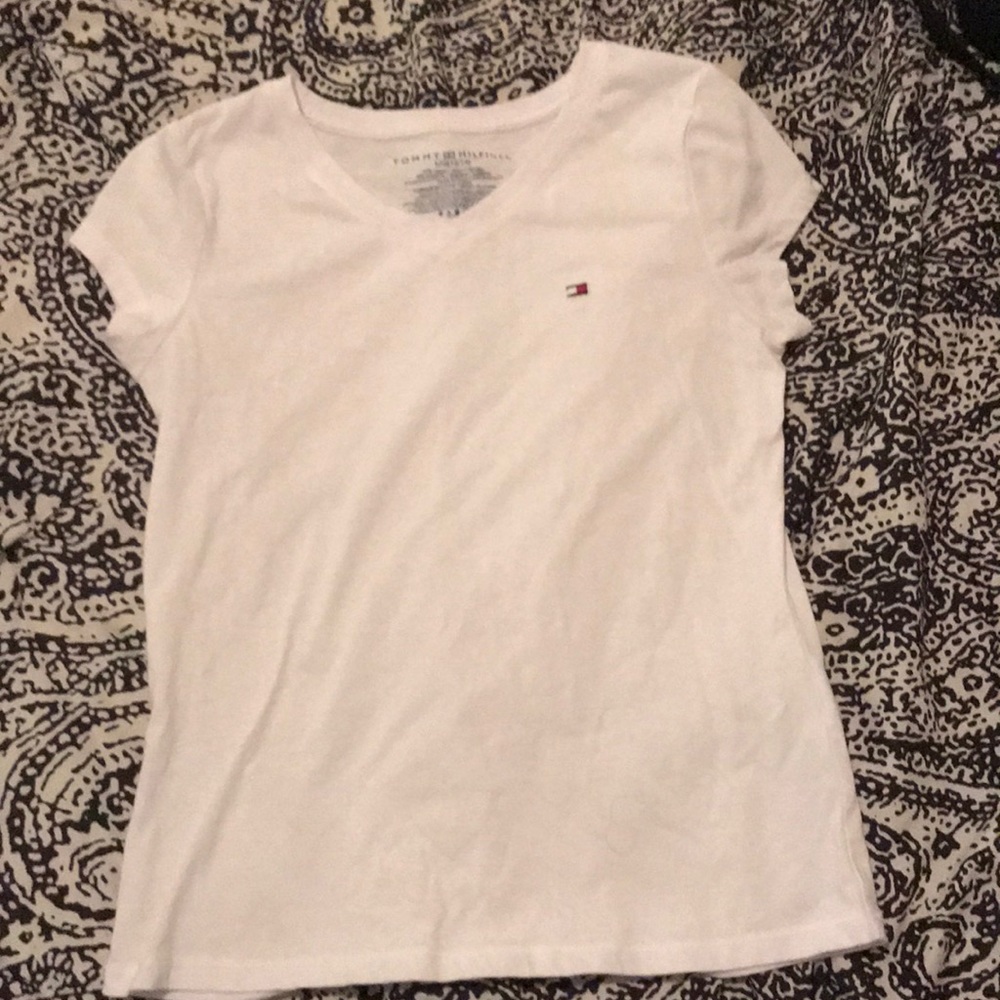 White Tommy Hilfiger v neck